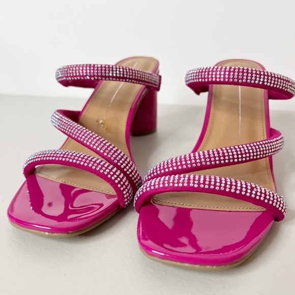 Report Rose Pink Rhinestone Embellished Block Heels Size 9 - Picture 3 of 9